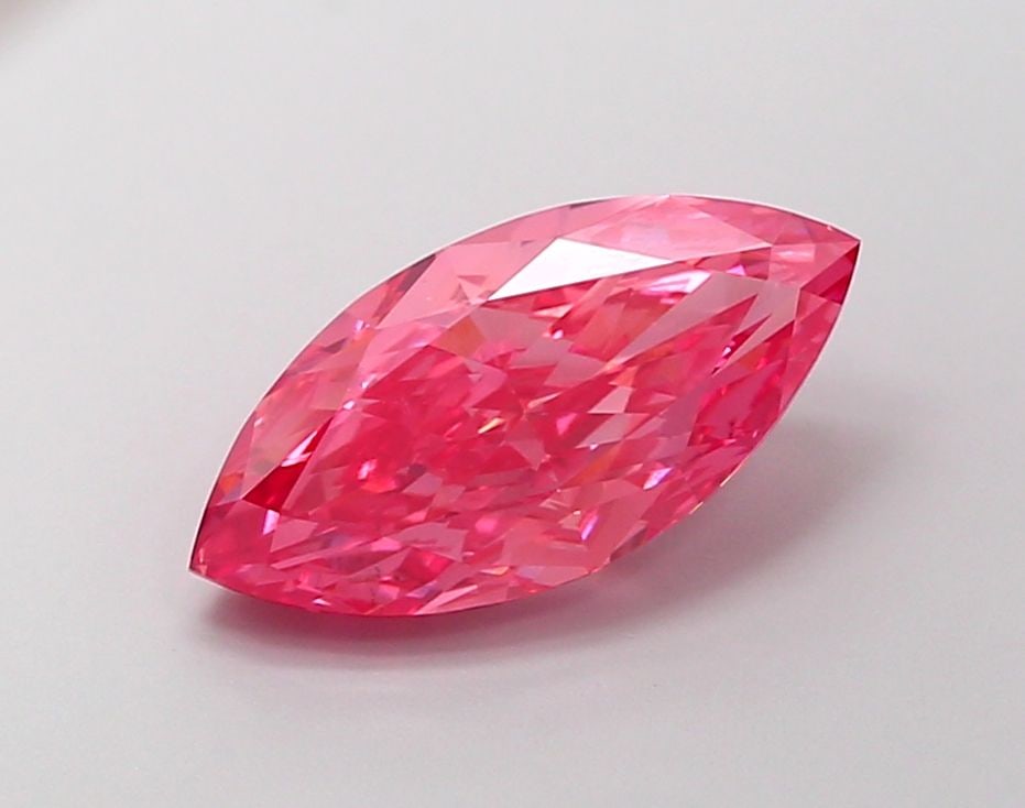 Loose Diamond - MARQUISE 3.01ct Fancy Vivid Pink VS1: Loose Diamond - MARQUISE 3.01ct Fancy Vivid Pink VS1 Source: This is a real non-mined Diamond that has been grown in a lab Shape: MARQUISE Carats: 3.01 Color: Fancy Vivid Pink Certification: IGI Video
