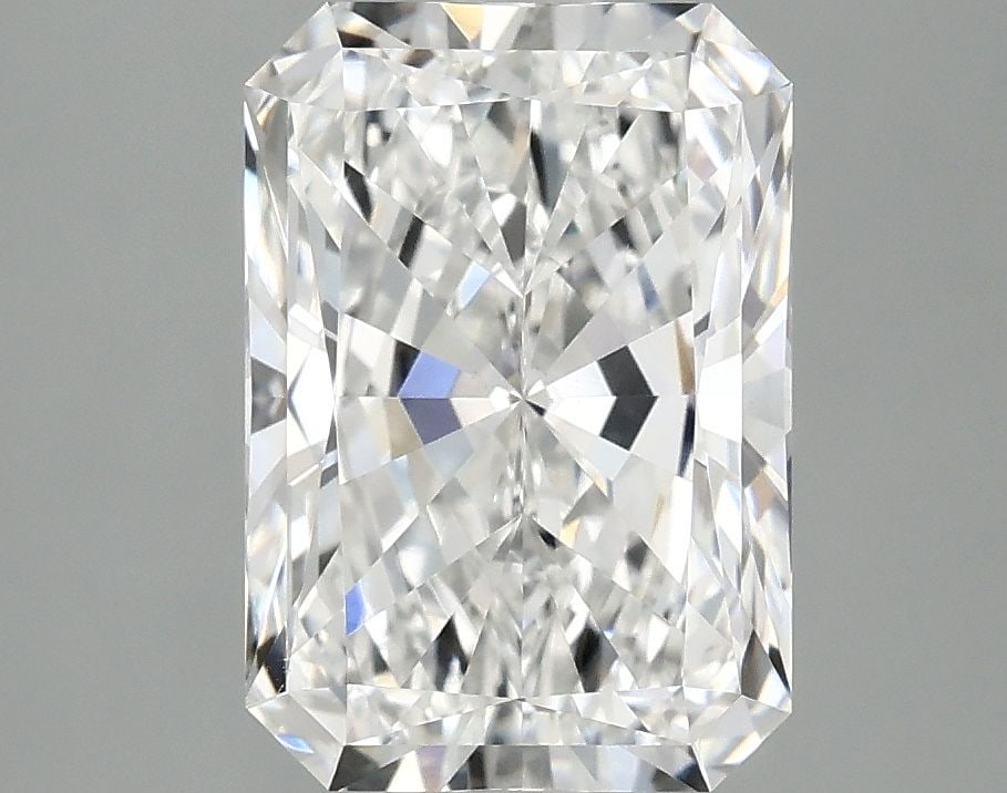 Loose Diamond - RADIANT 3.04ct D VS1: Loose Diamond - RADIANT 3.04ct D VS1 Source: This is a real non-mined Diamond that has been grown in a lab Shape: RADIANT Carats: 3.04 Color: D Clarity: VS1 Certification: IGI Video: Video Link The
