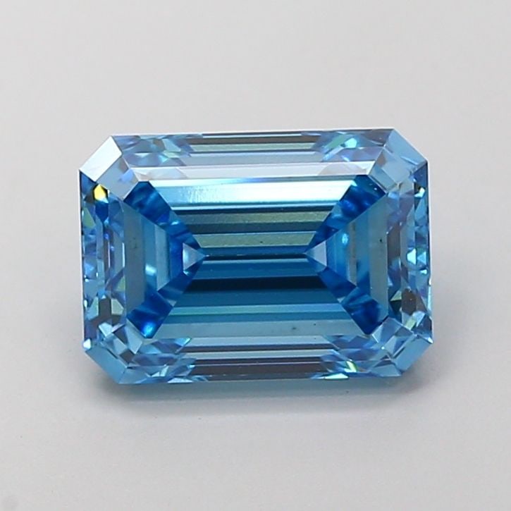 Loose Diamond - EMERALD 3.2ct Fancy Vivid Blue VS1: Loose Diamond - EMERALD 3.2ct Fancy Vivid Blue VS1 Source: This is a real non-mined Diamond that has been grown in a lab Shape: EMERALD Carats: 3.2 Color: Fancy Vivid Blue Certification: IGI Video: