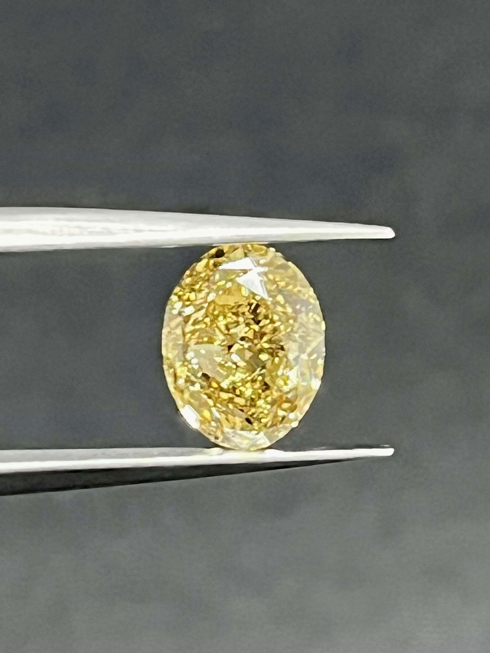 Loose Diamond - OVAL 2.51ct Fancy Brownish Yellow VS1 (1 of 1)