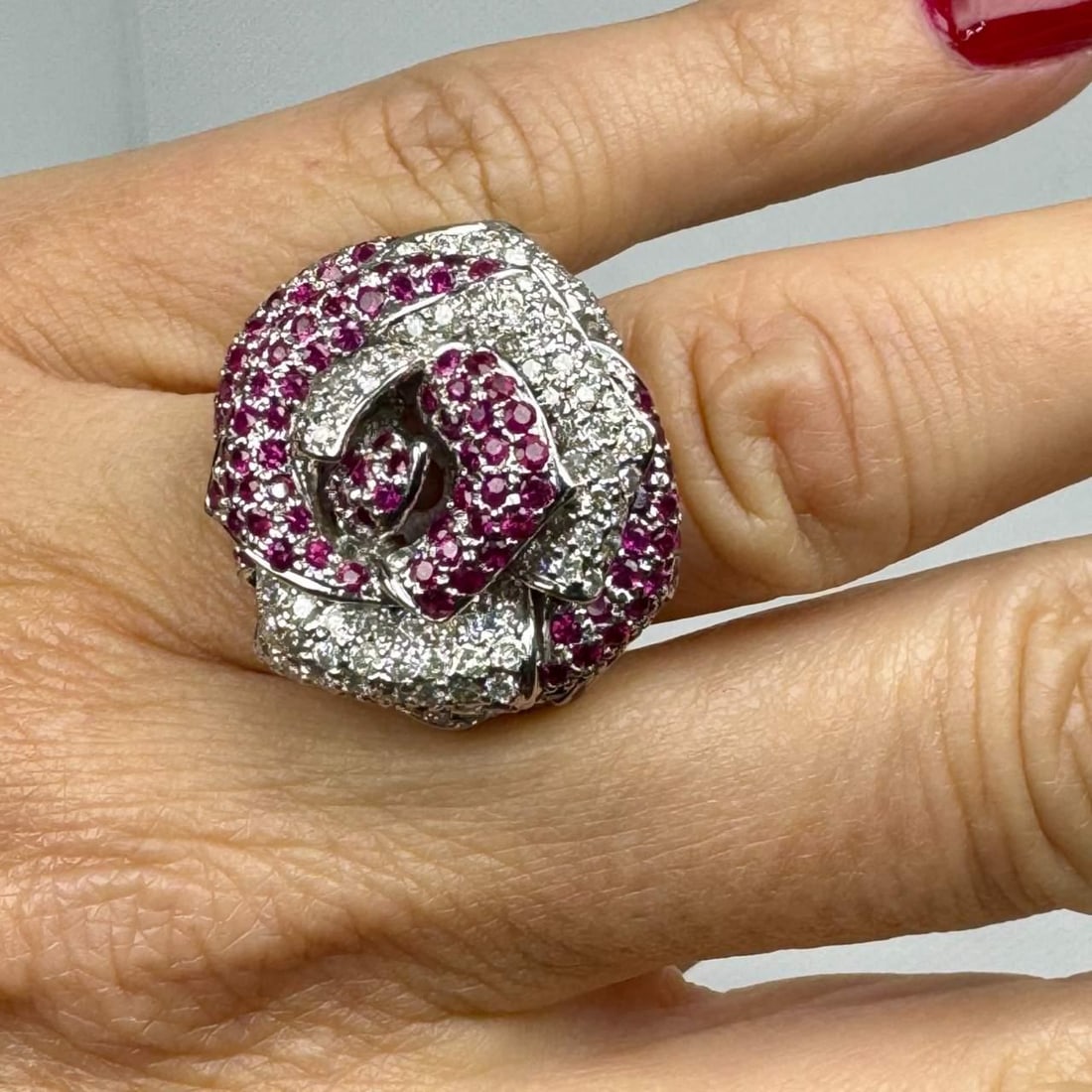 Elegant 18K Ruby Diamond Ring 2.00 Ct Diamonds 3.00 Ct Rubies (1 of 2)