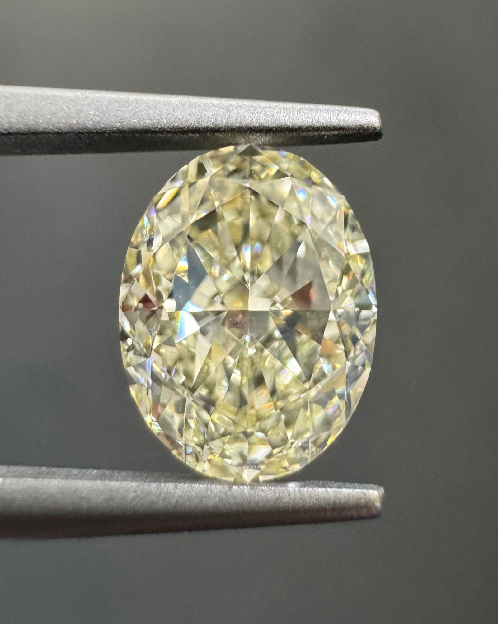 Loose Diamond - OVAL 1.56ct M VS2 (1 of 1)