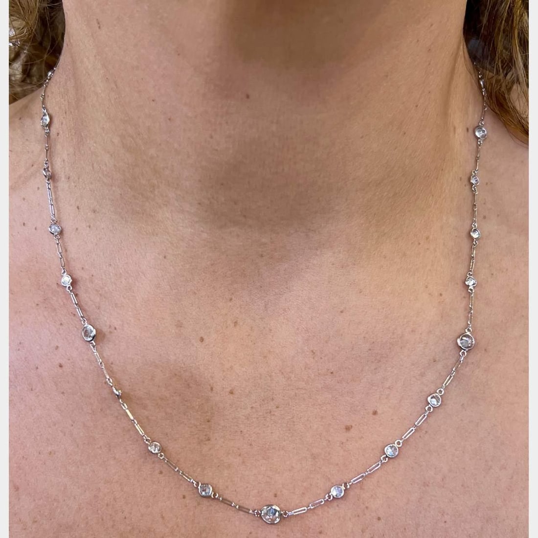 Elegant Platinum 4.25 Ct Diamond by the Yard Necklace 27 Diamonds: Elegant Platinum 4.25 Ct Diamond by the Yard Necklace 27 Diamonds This exquisite Platinum by the Yard Necklace features 27 sparkling European-cut diamonds with a total weight of approximately 4.25 car
