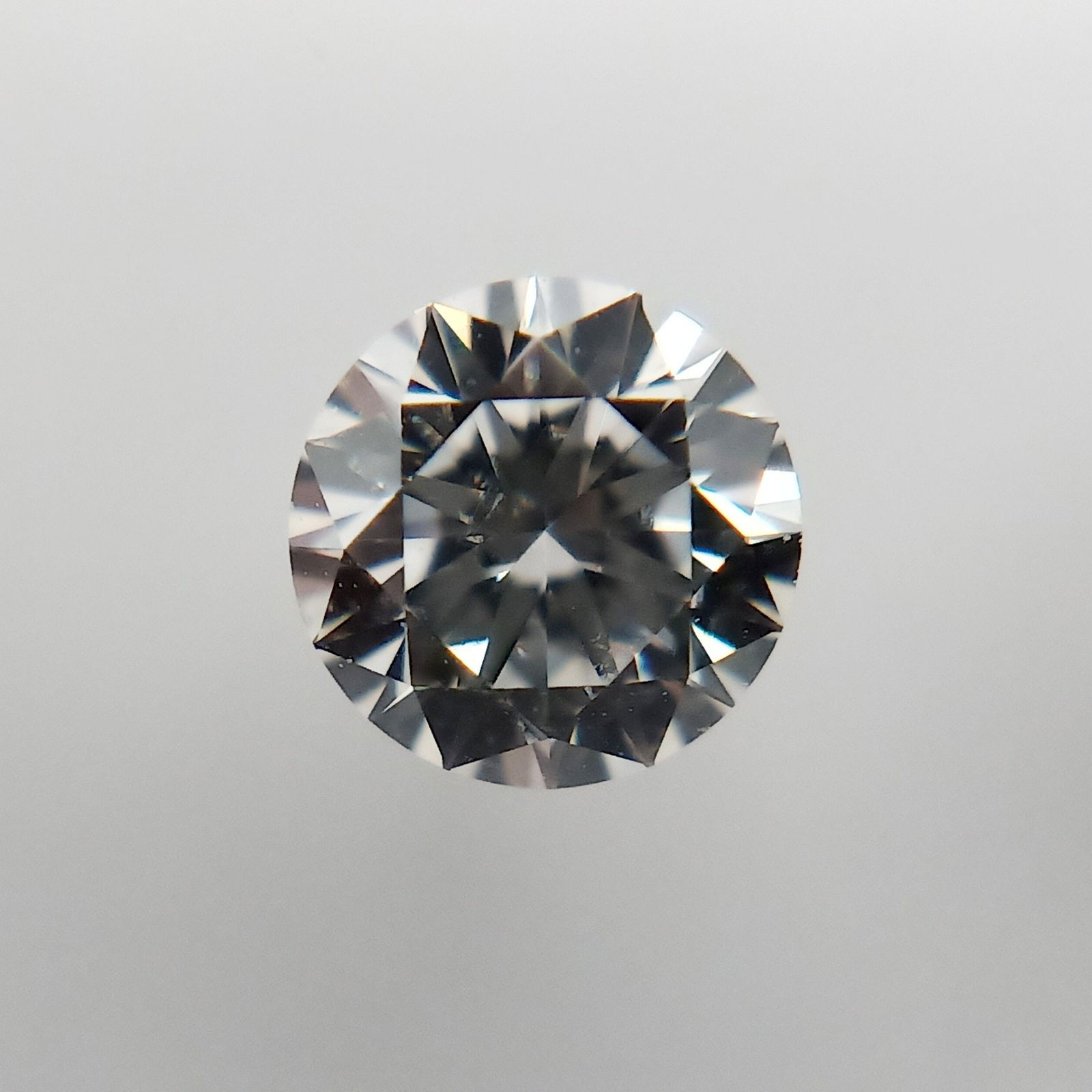 Loose Diamond - ROUND 0.23ct E SI1: Loose Diamond - ROUND 0.23ct E SI1 Source: Natural Shape: ROUND Carats: 0.23 Color: E Clarity: SI1 Certification: GIA Video: