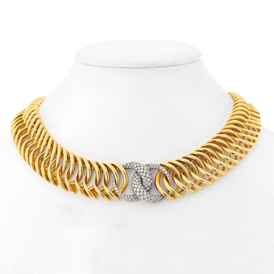 Double Crescent Diamond Link Necklace in Platinum and 18K Gold by Verdura: Double Crescent Diamond Link Necklace in Platinum and 18K Gold by Verdura This exquisite 18K Yellow Gold Double Crescent Diamond Necklace by Verdura showcases a harmonious blend of elegance and luxury