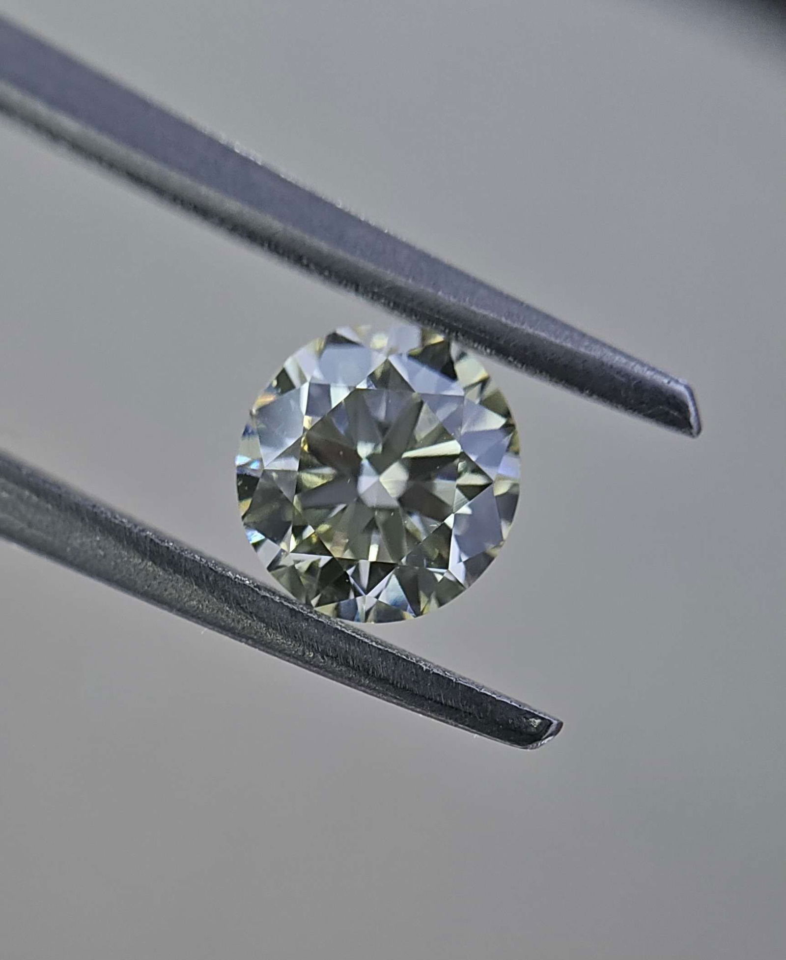 Loose Diamond - ROUND 0.55ct W-X VS1 (1 of 1)