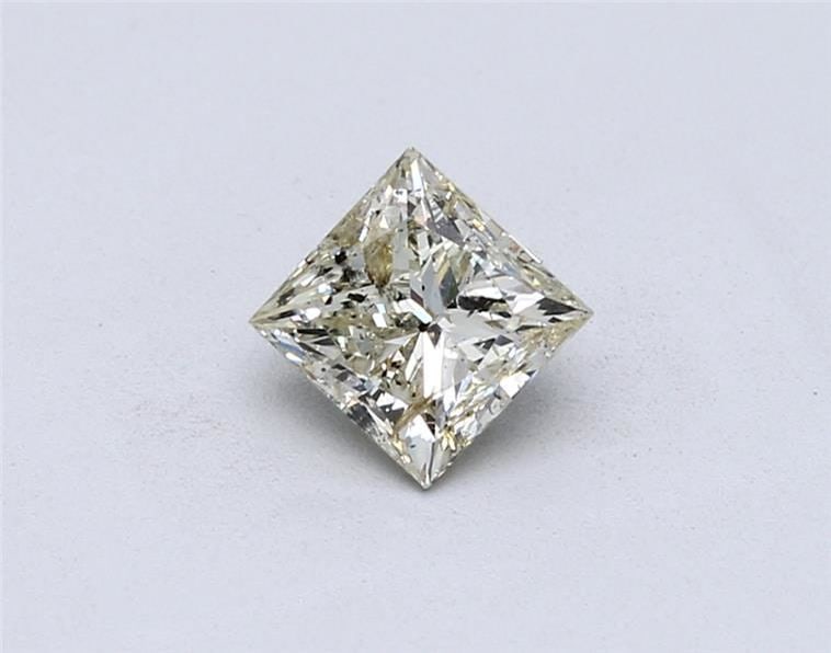Loose Diamond - PRINCESS 1.01ct L SI2: Loose Diamond - PRINCESS 1.01ct L SI2 Source: Natural Shape: PRINCESS Carats: 1.01 Color: L Clarity: SI2 Certification: HRD Video: Video Link The Diamond Depot Guarantee: All items in this auction