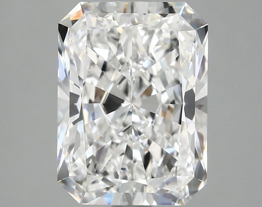 Loose Diamond - RADIANT 2.99ct D VS1: Loose Diamond - RADIANT 2.99ct D VS1 Source: This is a real non-mined Diamond that has been grown in a lab Shape: RADIANT Carats: 2.99 Color: D Clarity: VS1 Certification: IGI Video: