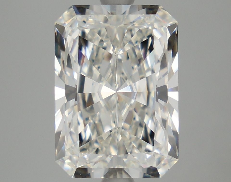 Loose Diamond - RADIANT 4.51ct G VS1: Loose Diamond - RADIANT 4.51ct G VS1 Source: This is a real non-mined Diamond that has been grown in a lab Shape: RADIANT Carats: 4.51 Color: G Clarity: VS1 Certification: IGI Video: Video Link The