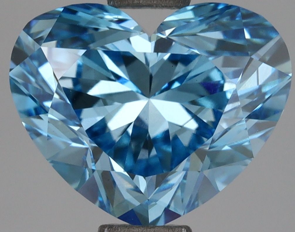 Loose Diamond - HEART 2.59ct Fancy Vivid Blue SI1: Loose Diamond - HEART 2.59ct Fancy Vivid Blue SI1 Source: This is a real non-mined Diamond that has been grown in a lab Shape: HEART Carats: 2.59 Color: Fancy Vivid Blue Certification: NONE Video: