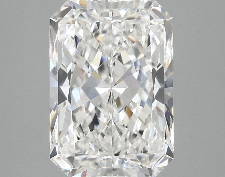 Loose Diamond - RADIANT 3.02ct E VS1: Loose Diamond - RADIANT 3.02ct E VS1 Source: This is a real non-mined Diamond that has been grown in a lab Shape: RADIANT Carats: 3.02 Color: E Clarity: VS1 Certification: IGI Video: Video Link The