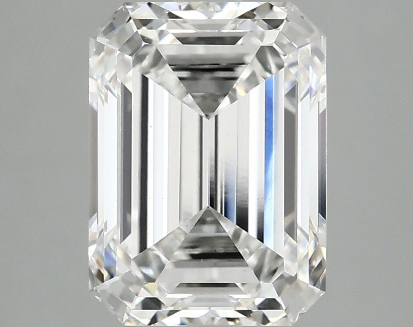 Loose Diamond - EMERALD 3.07ct E VS2: Loose Diamond - EMERALD 3.07ct E VS2 Source: This is a real non-mined Diamond that has been grown in a lab Shape: EMERALD Carats: 3.07 Color: E Clarity: VS2 Certification: IGI Video: