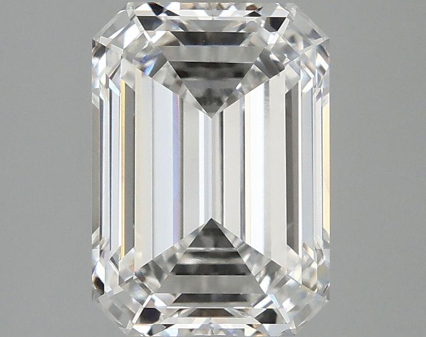 Loose Diamond - EMERALD 3.07ct E VVS2: Loose Diamond - EMERALD 3.07ct E VVS2 Source: This is a real non-mined Diamond that has been grown in a lab Shape: EMERALD Carats: 3.07 Color: E Clarity: VVS2 Certification: IGI Video: