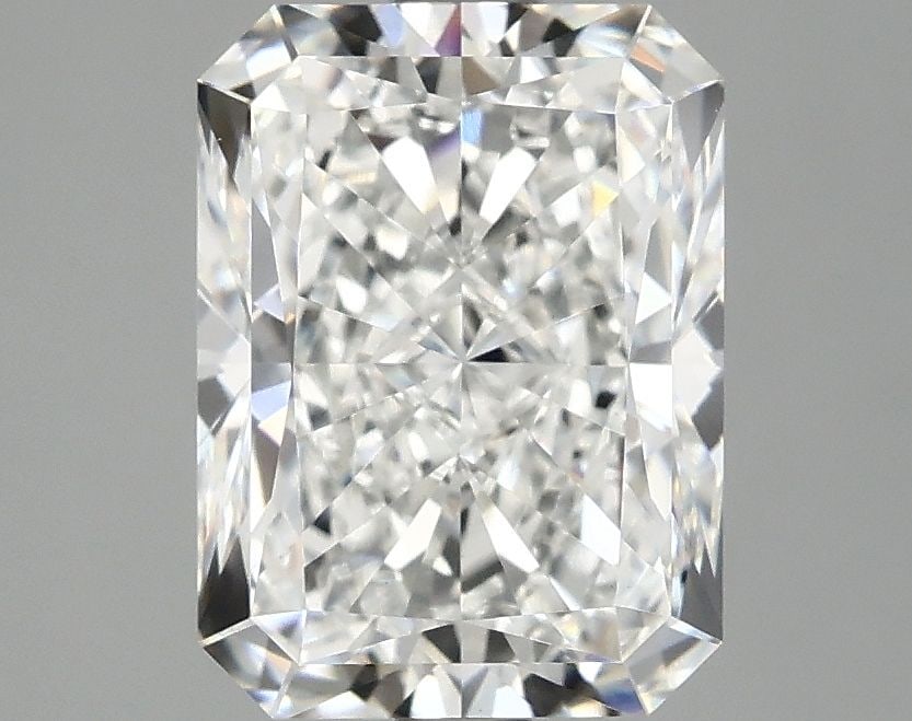Loose Diamond - RADIANT 3.03ct E VVS2: Loose Diamond - RADIANT 3.03ct E VVS2 Source: This is a real non-mined Diamond that has been grown in a lab Shape: RADIANT Carats: 3.03 Color: E Clarity: VVS2 Certification: IGI Video: Video Link 