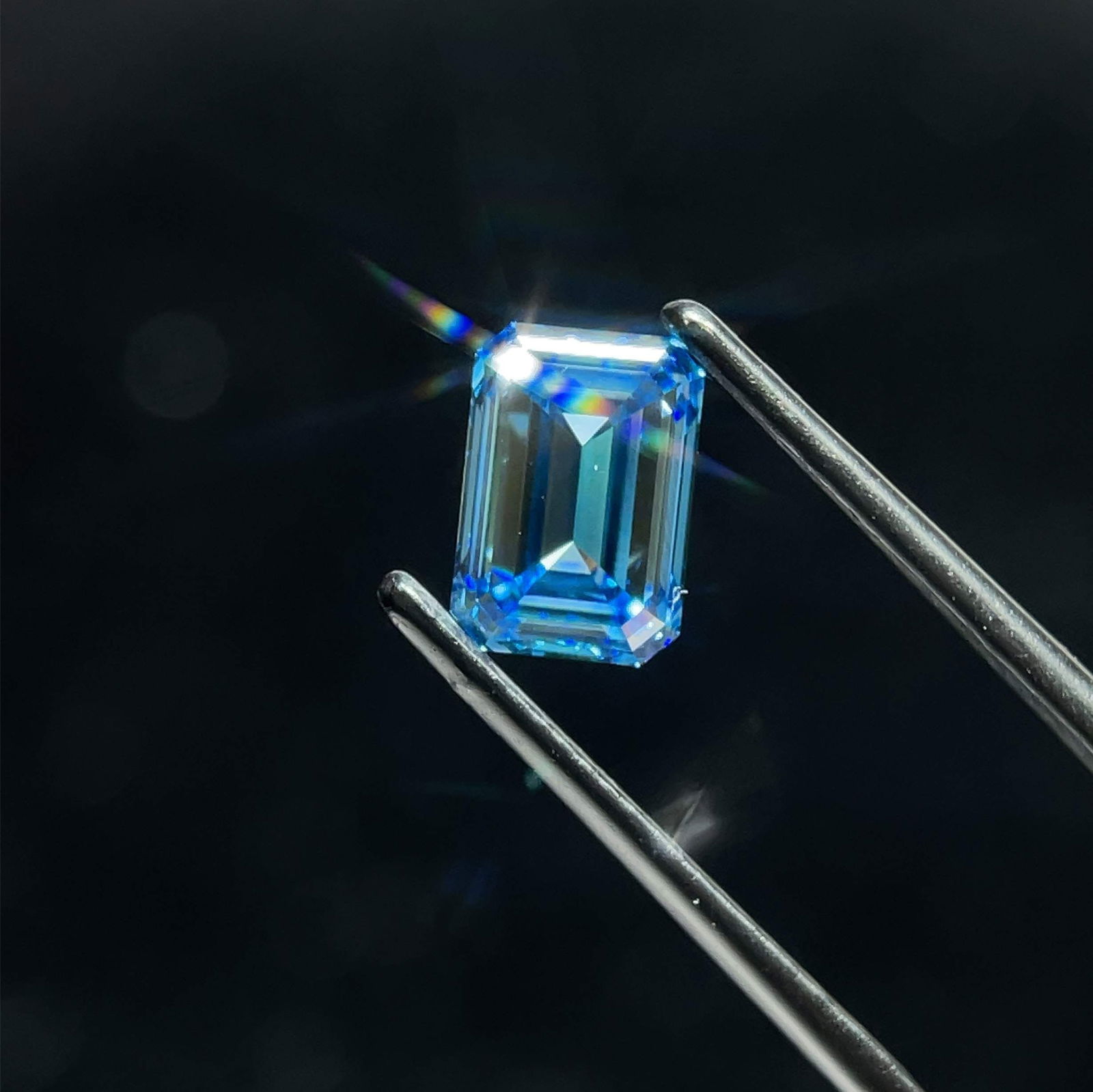 Loose Diamond - EMERALD 2.08ct Fancy Vivid Blue SI1 (1 of 1)