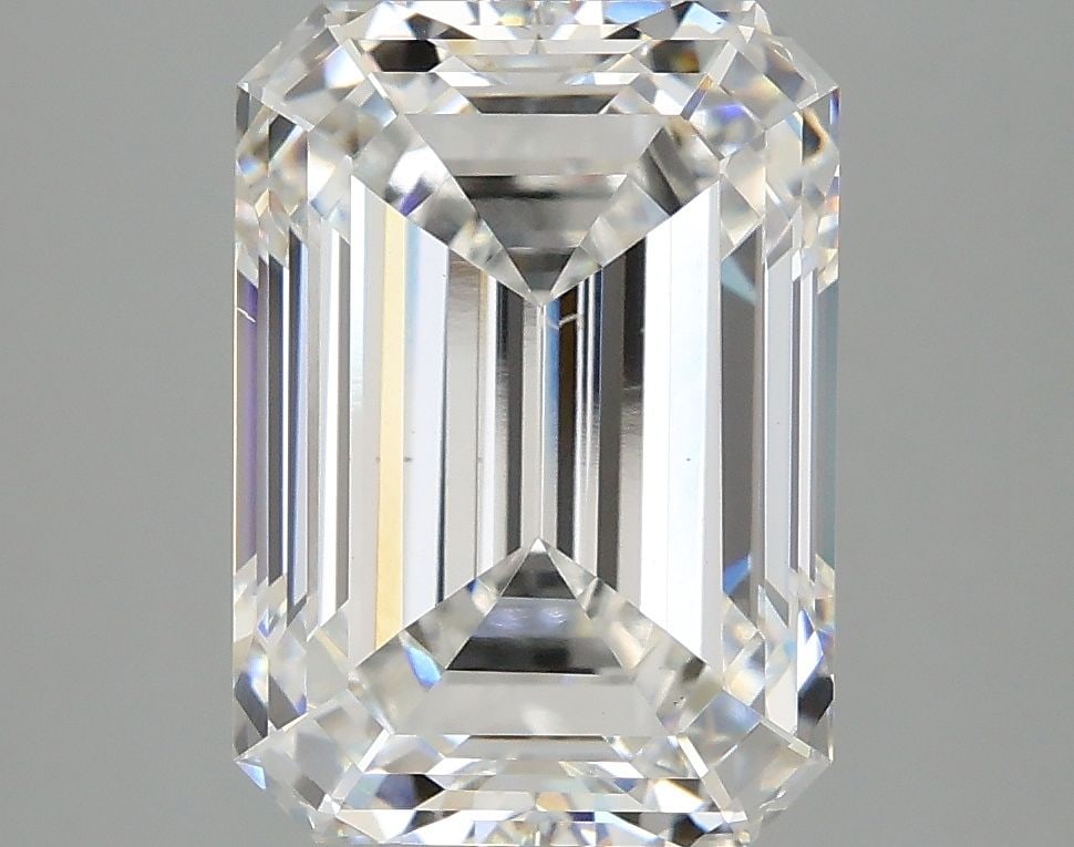 Loose Diamond - EMERALD 5.05ct E VS2: Loose Diamond - EMERALD 5.05ct E VS2 Source: This is a real non-mined Diamond that has been grown in a lab Shape: EMERALD Carats: 5.05 Color: E Clarity: VS2 Certification: IGI Video: