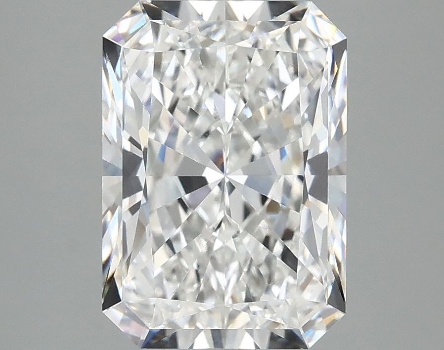 Loose Diamond - RADIANT 3.1ct E VVS2: Loose Diamond - RADIANT 3.1ct E VVS2 Source: This is a real non-mined Diamond that has been grown in a lab Shape: RADIANT Carats: 3.1 Color: E Clarity: VVS2 Certification: IGI Video: Video Link The