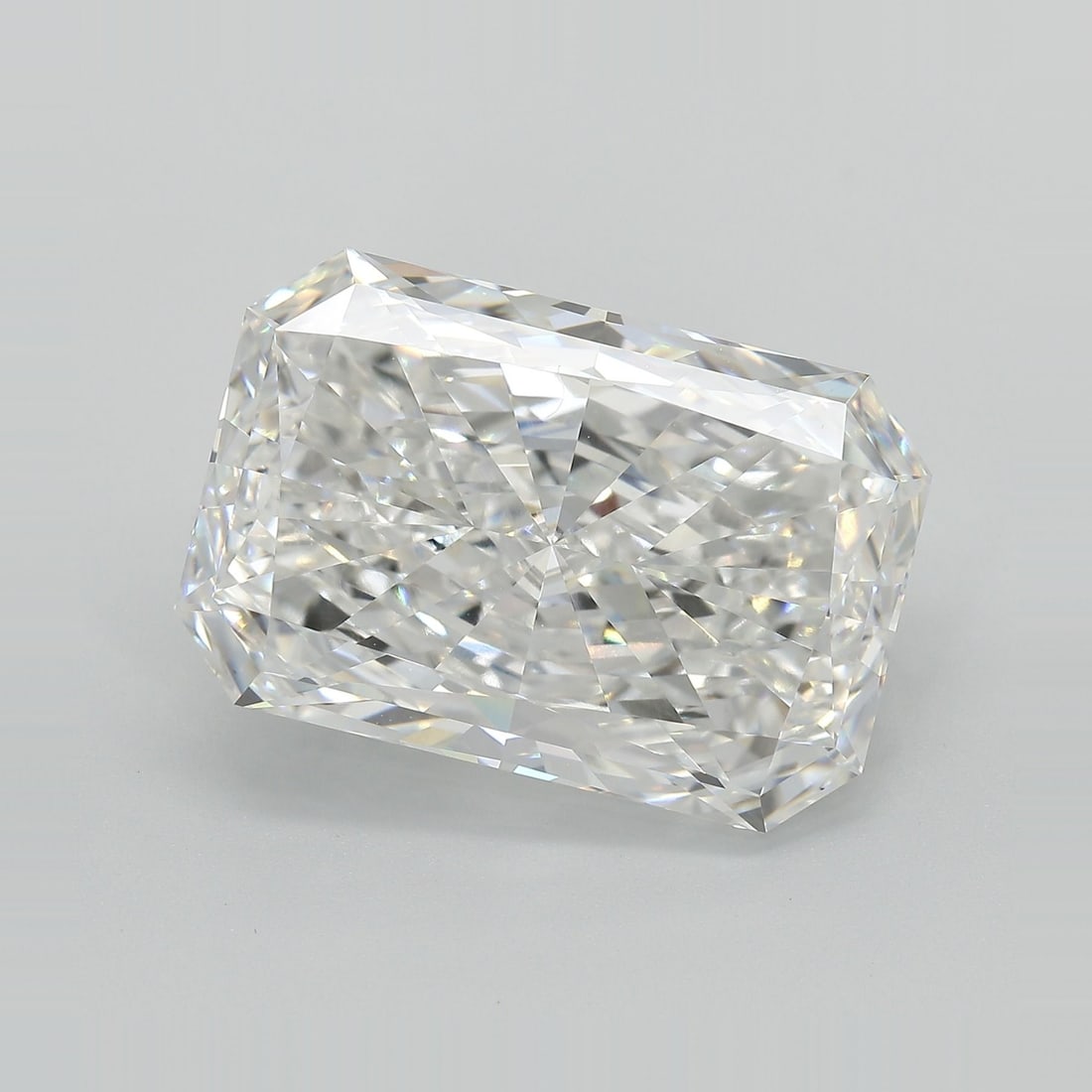 Loose Diamond - RADIANT 15.09ct F VS1: Loose Diamond - RADIANT 15.09ct F VS1 Source: This is a real non-mined Diamond that has been grown in a lab Shape: RADIANT Carats: 15.09 Color: F Clarity: VS1 Certification: IGI Video: Video Link 