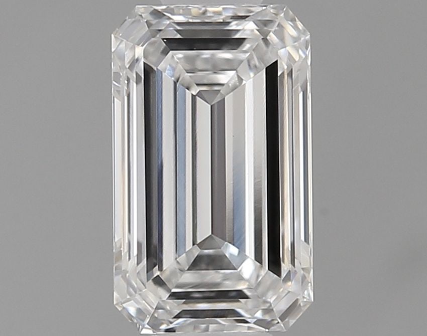 Loose Diamond - EMERALD 0.77ct D VVS2: Loose Diamond - EMERALD 0.77ct D VVS2 Source: This is a real non-mined Diamond that has been grown in a lab Shape: EMERALD Carats: 0.77 Color: D Clarity: VVS2 Certification: IGI The Diamond Depot