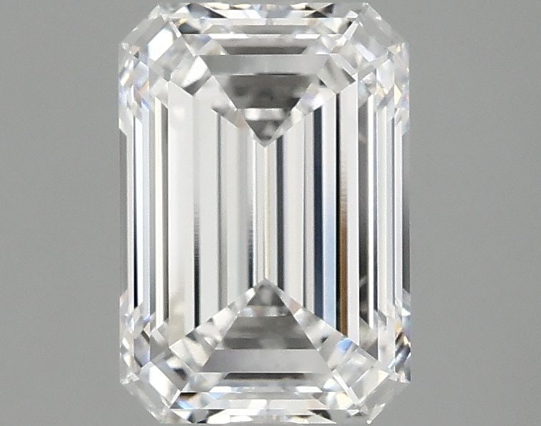 Loose Diamond - EMERALD 2.1ct D VS1: Loose Diamond - EMERALD 2.1ct D VS1 Source: This is a real non-mined Diamond that has been grown in a lab Shape: EMERALD Carats: 2.1 Color: D Clarity: VS1 Certification: IGI Video: