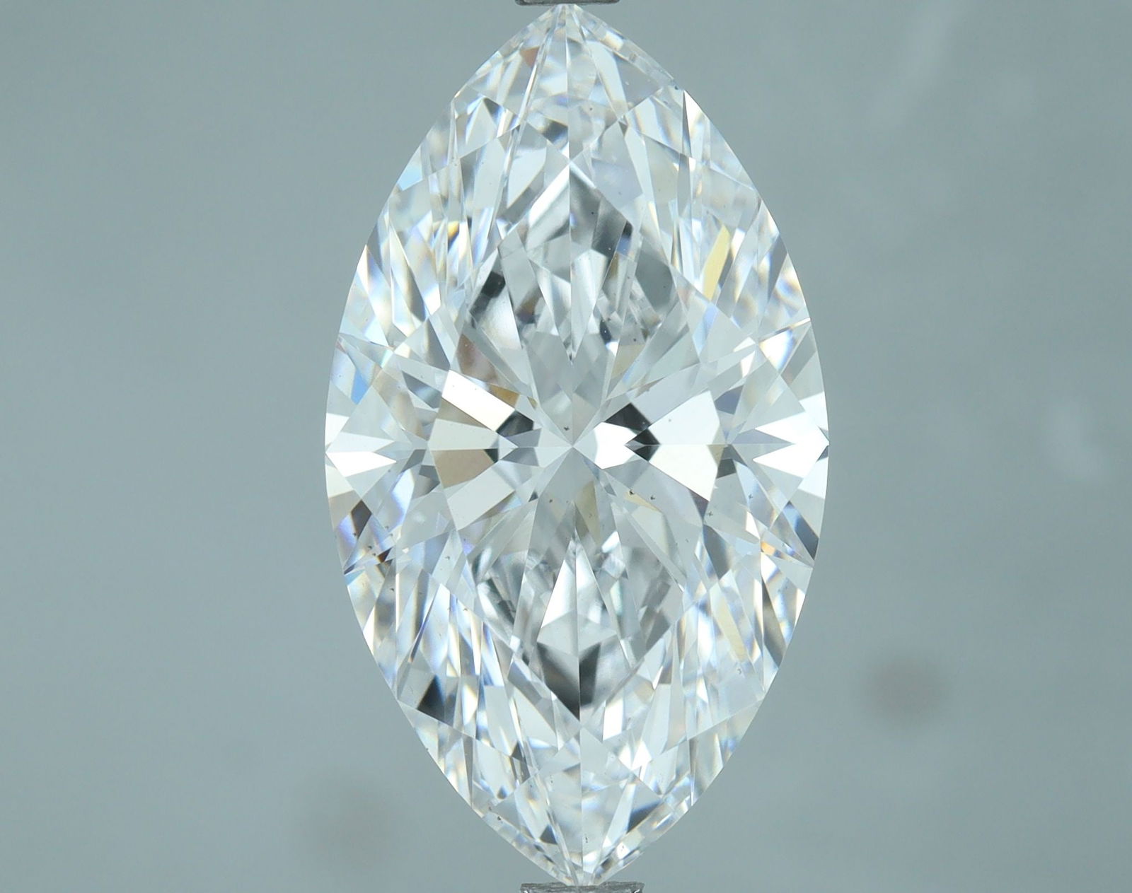 Loose Diamond - MARQUISE 5.01ct D VS2: Loose Diamond - MARQUISE 5.01ct D VS2 Source: This is a real non-mined Diamond that has been grown in a lab Shape: MARQUISE Carats: 5.01 Color: D Clarity: VS2 Certification: IGI Video: Video Link 