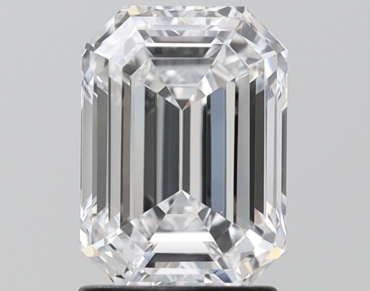 Loose Diamond - EMERALD 2.02ct D VVS1: Loose Diamond - EMERALD 2.02ct D VVS1 Source: This is a real non-mined Diamond that has been grown in a lab Shape: EMERALD Carats: 2.02 Color: D Clarity: VVS1 Certification: IGI Video: Video Link 
