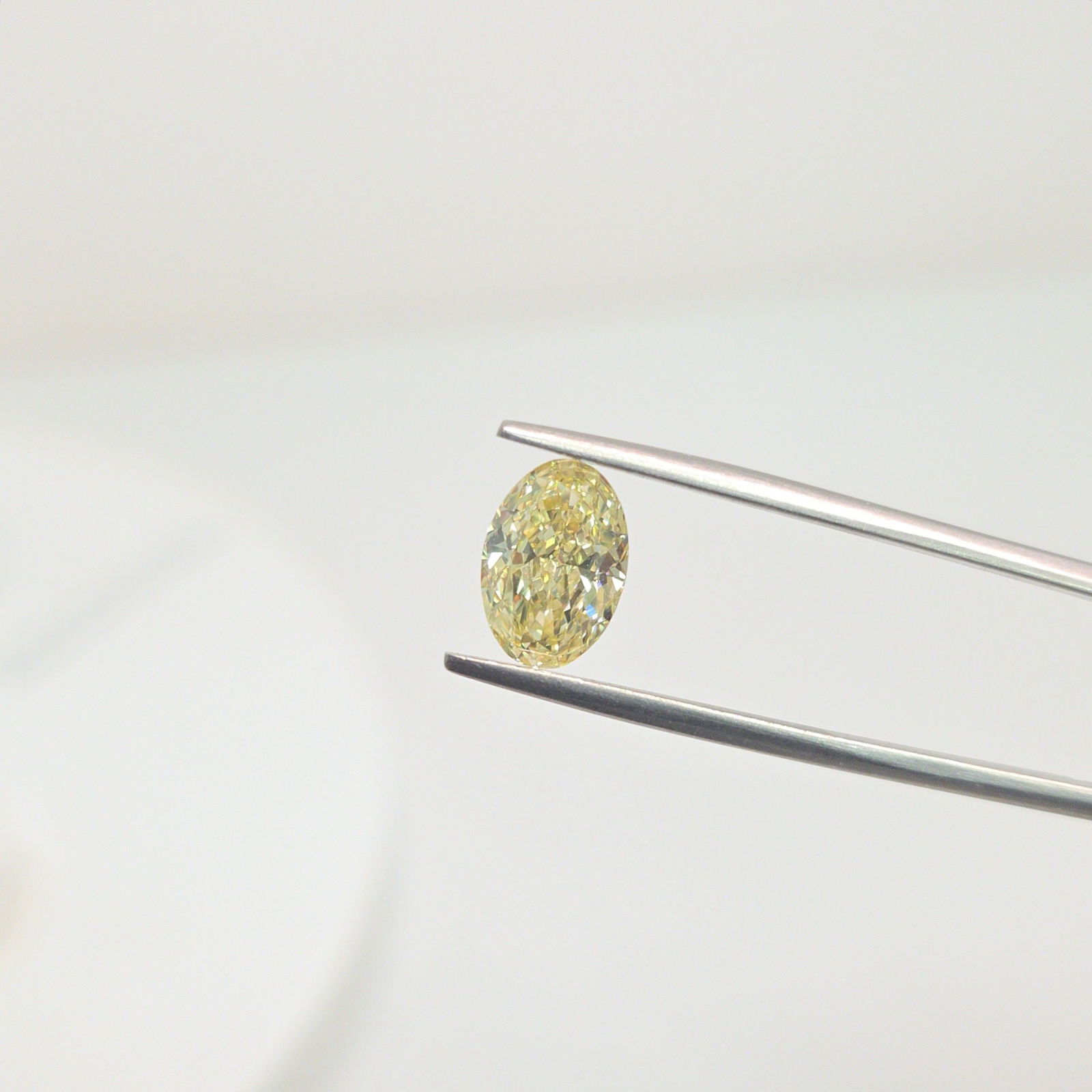 Loose Diamond - OVAL 2.09ct Fancy Intense Yellow VS1 (1 of 1)