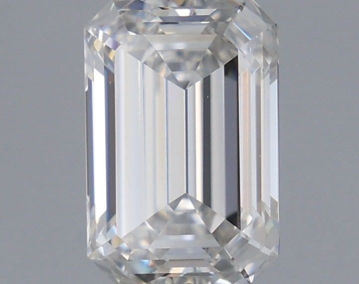 Loose Diamond - EMERALD 1.01ct H VS1: Loose Diamond - EMERALD 1.01ct H VS1 Source: This is a real non-mined Diamond that has been grown in a lab Shape: EMERALD Carats: 1.01 Color: H Clarity: VS1 Certification: IGI Video: