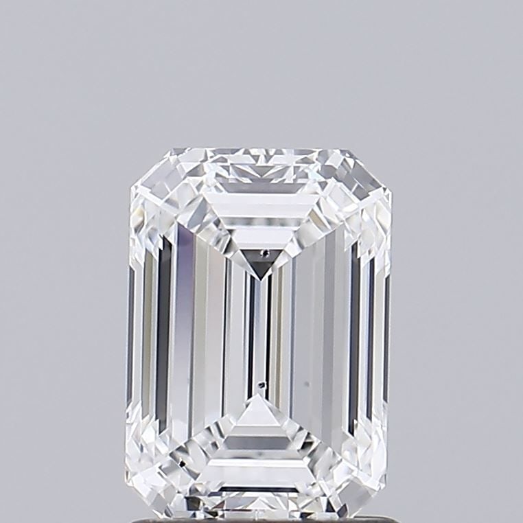 Loose Diamond - EMERALD 1.52ct E SI1: Loose Diamond - EMERALD 1.52ct E SI1 Source: This is a real non-mined Diamond that has been grown in a lab Shape: EMERALD Carats: 1.52 Color: E Clarity: SI1 Certification: IGI Video: