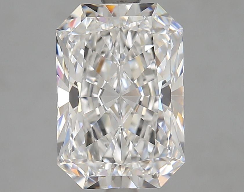 Loose Diamond - RADIANT 3.0ct E VVS2: Loose Diamond - RADIANT 3.0ct E VVS2 Source: This is a real non-mined Diamond that has been grown in a lab Shape: RADIANT Carats: 3.0 Color: E Clarity: VVS2 Certification: GIA Video: Video Link The