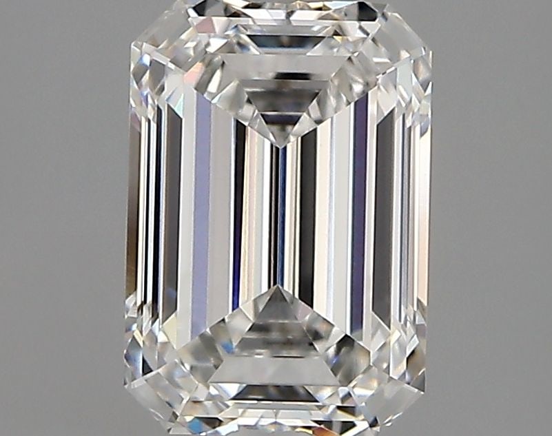 Loose Diamond - EMERALD 2.28ct E VVS2: Loose Diamond - EMERALD 2.28ct E VVS2 Source: This is a real non-mined Diamond that has been grown in a lab Shape: EMERALD Carats: 2.28 Color: E Clarity: VVS2 Certification: IGI Video: Video Link 