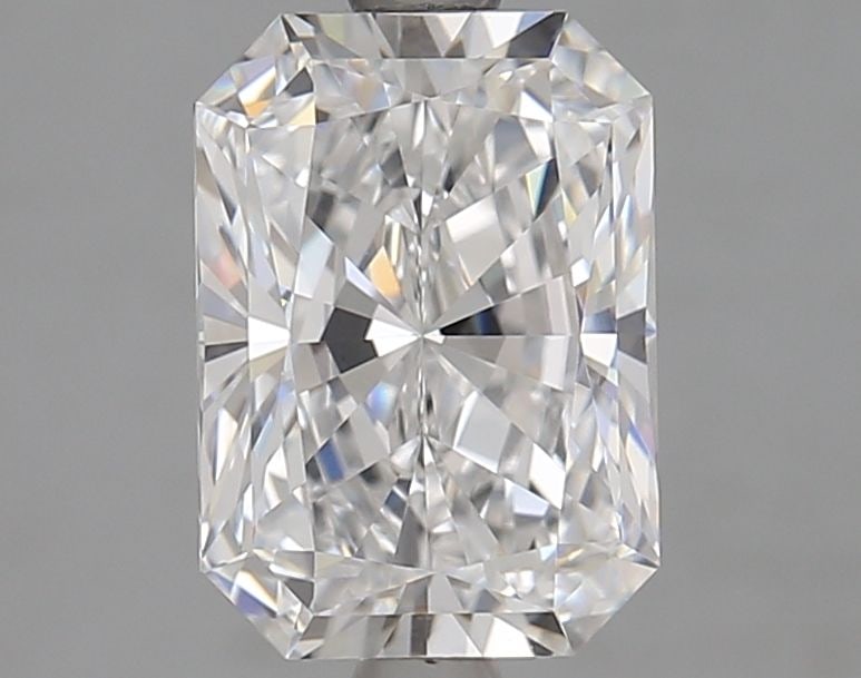 Loose Diamond - RADIANT 2.43ct D VVS1: Loose Diamond - RADIANT 2.43ct D VVS1 Source: This is a real non-mined Diamond that has been grown in a lab Shape: RADIANT Carats: 2.43 Color: D Clarity: VVS1 Certification: GIA Video: Video Link 