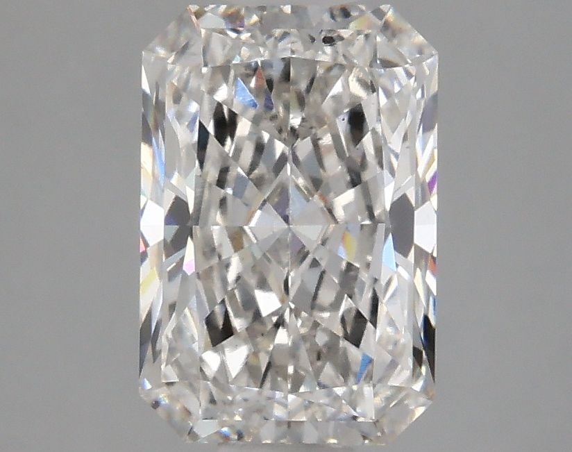 Loose Diamond - RADIANT 2.13ct G SI1: Loose Diamond - RADIANT 2.13ct G SI1 Source: This is a real non-mined Diamond that has been grown in a lab Shape: RADIANT Carats: 2.13 Color: G Clarity: SI1 Certification: IGI Video: Video Link The