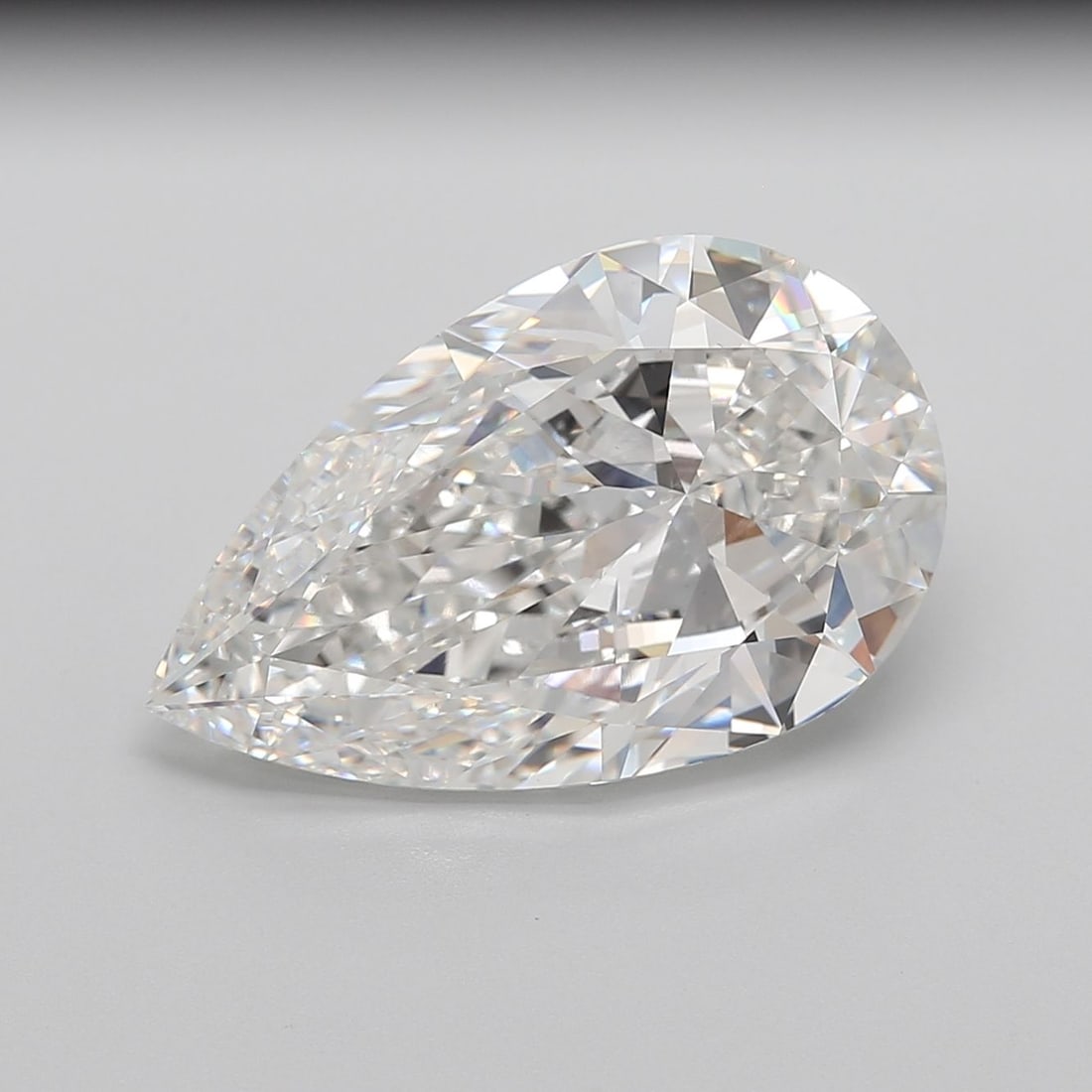 Loose Diamond - PEAR 15.04ct E VS1: Loose Diamond - PEAR 15.04ct E VS1 Source: This is a real non-mined Diamond that has been grown in a lab Shape: PEAR Carats: 15.04 Color: E Clarity: VS1 Certification: IGI Video: Video Link The