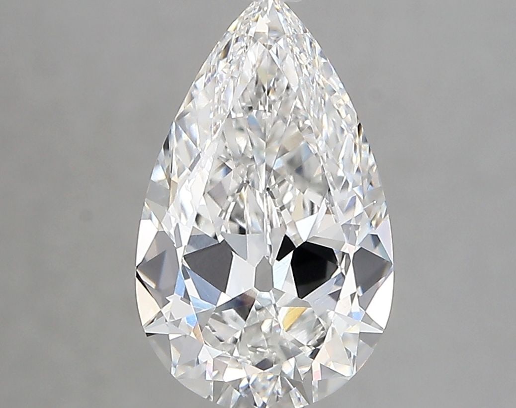 Loose Diamond - PEAR 2.33ct E VVS2: Loose Diamond - PEAR 2.33ct E VVS2 Source: This is a real non-mined Diamond that has been grown in a lab Shape: PEAR Carats: 2.33 Color: E Clarity: VVS2 Certification: IGI Video: Video Link The