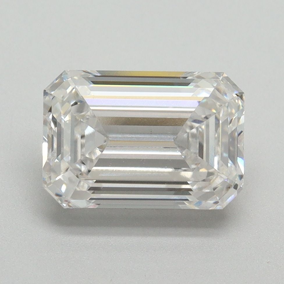 Loose Diamond - EMERALD 2.53ct E VS2: Loose Diamond - EMERALD 2.53ct E VS2 Source: This is a real non-mined Diamond that has been grown in a lab Shape: EMERALD Carats: 2.53 Color: E Clarity: VS2 Certification: NONE Video: Video Link 