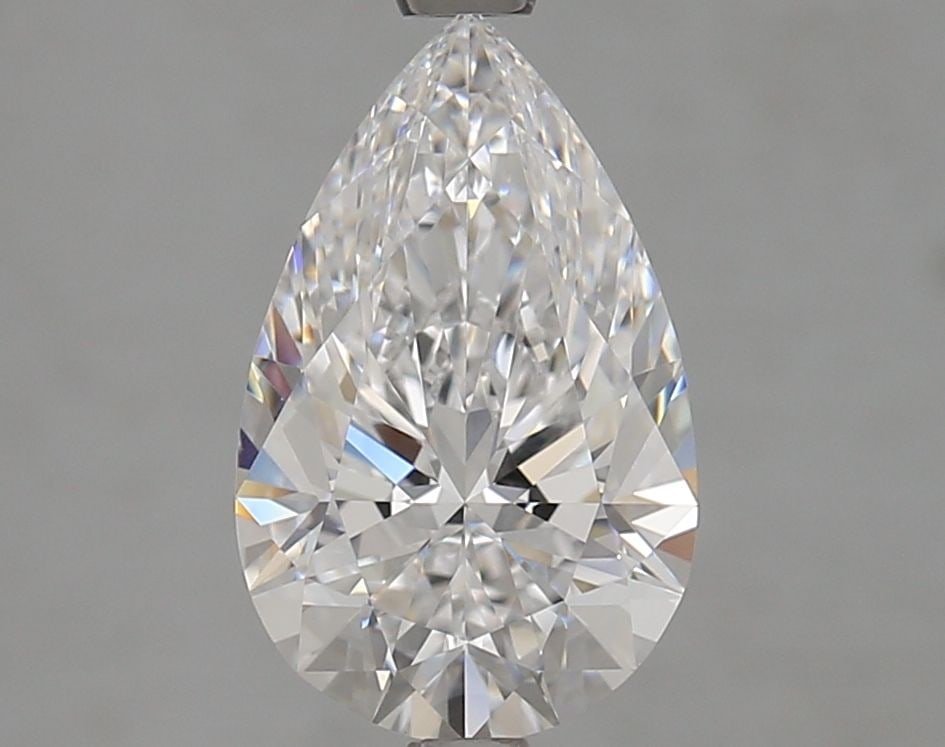 Loose Diamond - PEAR 2.52ct D VVS1: Loose Diamond - PEAR 2.52ct D VVS1 Source: This is a real non-mined Diamond that has been grown in a lab Shape: PEAR Carats: 2.52 Color: D Clarity: VVS1 Certification: IGI Video: Video Link The