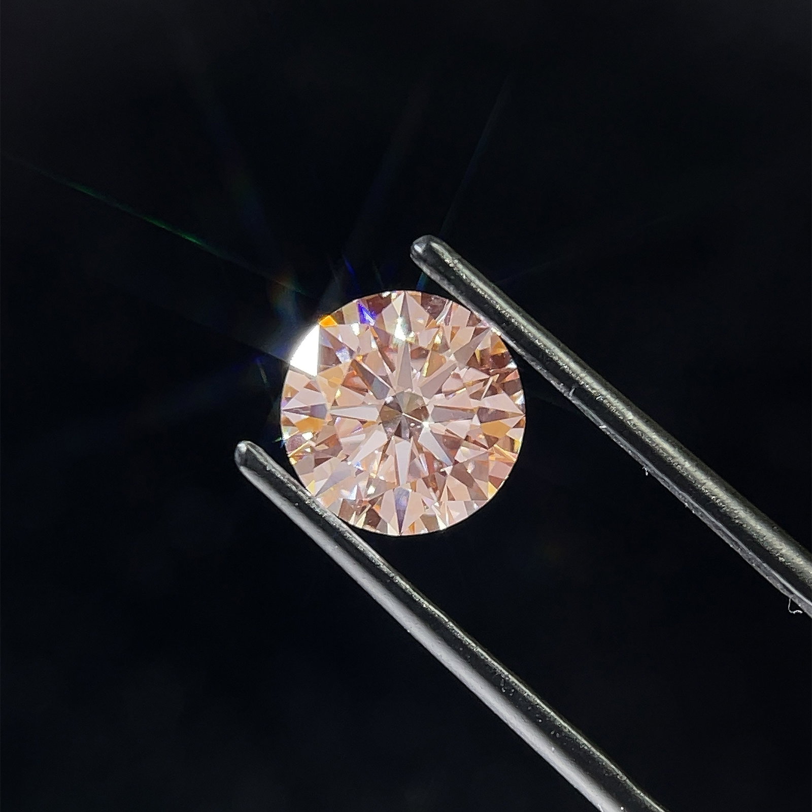 Ideal Loose Diamond - ROUND 2.51ct Fancy Intense Pink VS1: Ideal Loose Diamond - ROUND 2.51ct Fancy Intense Pink VS1 Source: This is a real non-mined Diamond that has been grown in a lab Shape: ROUND Carats: 2.51 Color: Fancy Intense Pink Certification: IGI T