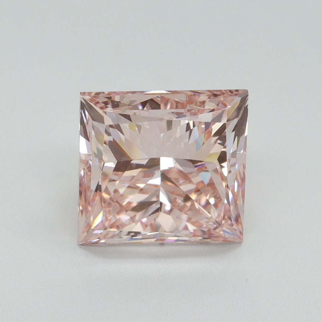Loose Diamond - PRINCESS 5.0ct Fancy Intense Pink VS1: Loose Diamond - PRINCESS 5.0ct Fancy Intense Pink VS1 Source: This is a real non-mined Diamond that has been grown in a lab Shape: PRINCESS Carats: 5.0 Color: Fancy Intense Pink Certification: IGI Vid
