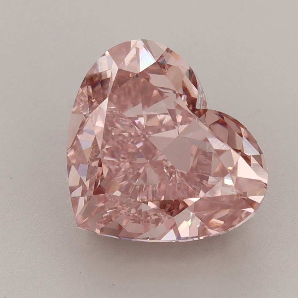 Loose Diamond - HEART 4.13ct Fancy Vivid Pink VS2: Loose Diamond - HEART 4.13ct Fancy Vivid Pink VS2 Source: This is a real non-mined Diamond that has been grown in a lab Shape: HEART Carats: 4.13 Color: Fancy Vivid Pink Certification: IGI Video:
