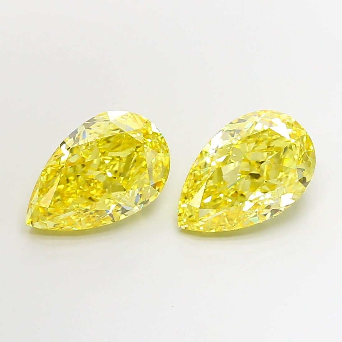 Loose Diamond - PEAR 5.01ct Fancy Intense Yellow VS1: Loose Diamond - PEAR 5.01ct Fancy Intense Yellow VS1 Source: This is a real non-mined Diamond that has been grown in a lab Shape: PEAR Carats: 5.01 Color: Fancy Intense Yellow Certification: IGI Video