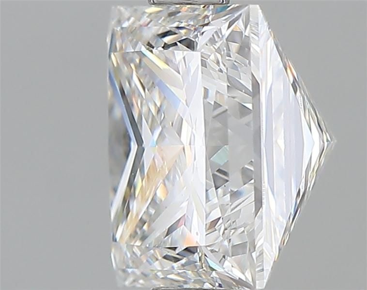 Loose Diamond - PRINCESS 2.37ct G VS1: Loose Diamond - PRINCESS 2.37ct G VS1 Source: This is a real non-mined Diamond that has been grown in a lab Shape: PRINCESS Carats: 2.37 Color: G Clarity: VS1 Certification: IGI Video: Video Link 