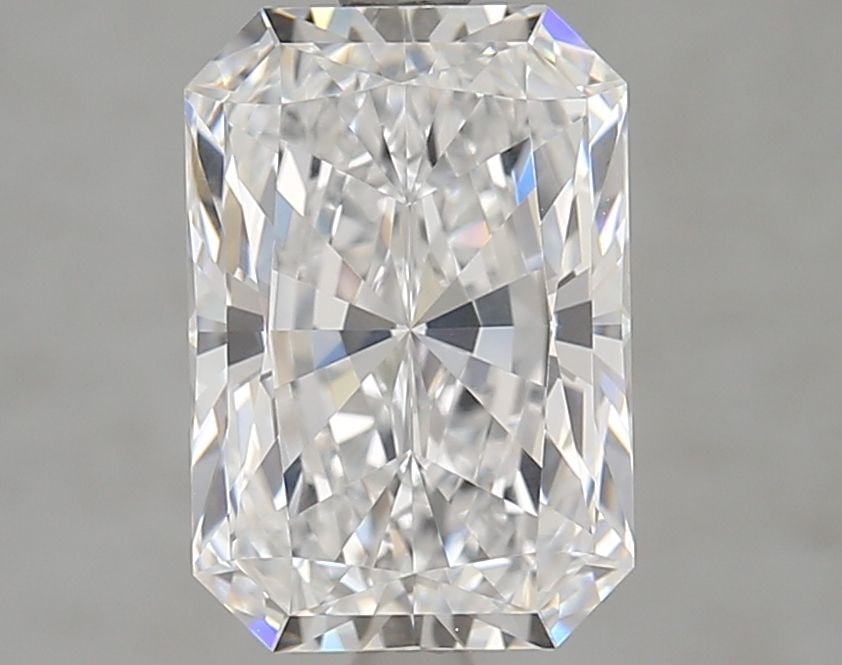 Loose Diamond - RADIANT 3.05ct D VVS1: Loose Diamond - RADIANT 3.05ct D VVS1 Source: This is a real non-mined Diamond that has been grown in a lab Shape: RADIANT Carats: 3.05 Color: D Clarity: VVS1 Certification: GIA Video: Video Link 