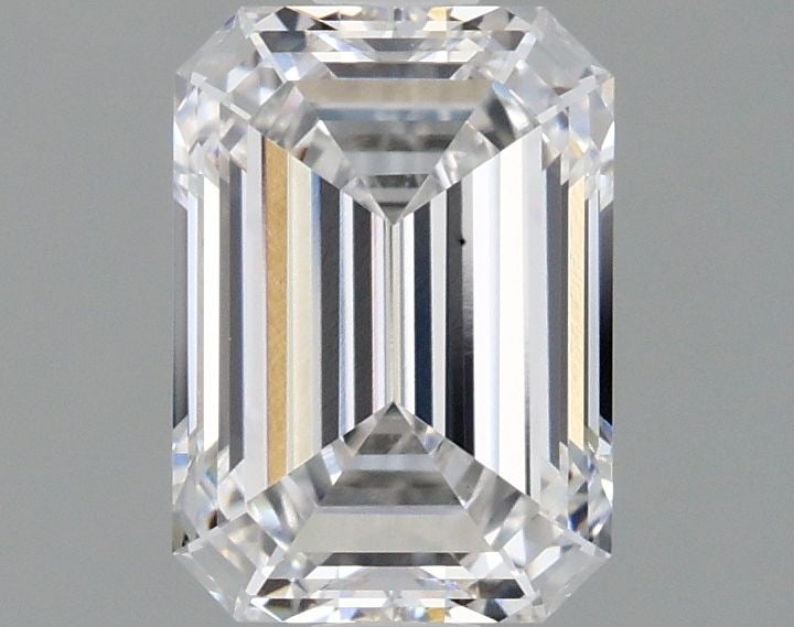 Loose Diamond - EMERALD 1.59ct E VS1: Loose Diamond - EMERALD 1.59ct E VS1 Source: This is a real non-mined Diamond that has been grown in a lab Shape: EMERALD Carats: 1.59 Color: E Clarity: VS1 Certification: IGI Video: