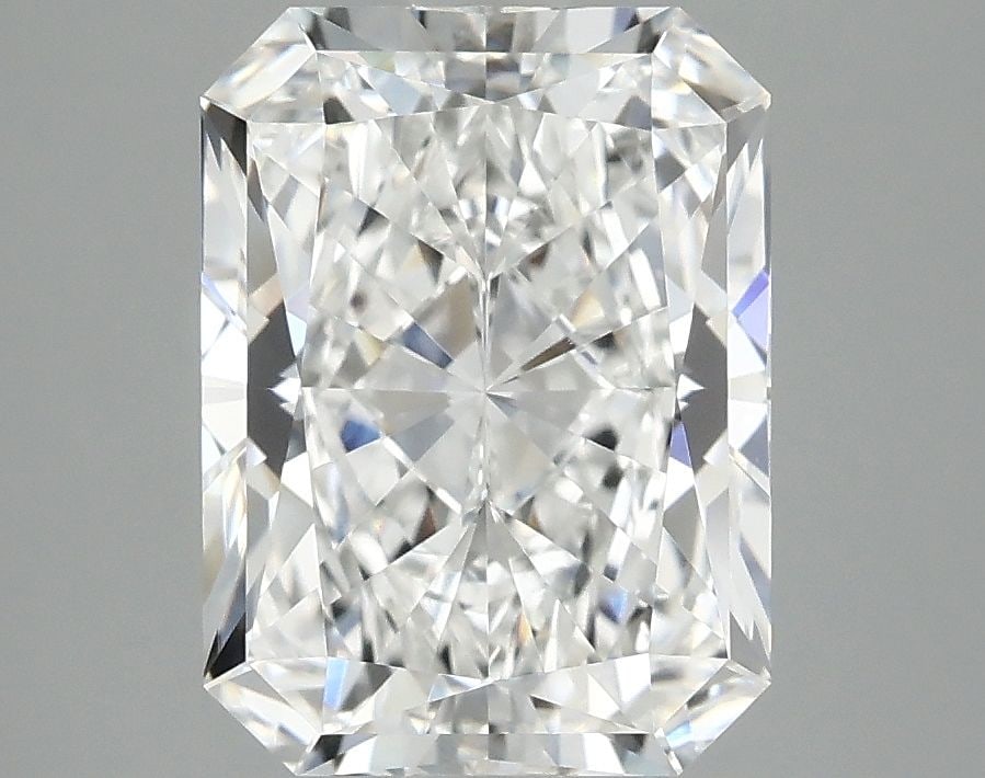 Loose Diamond - RADIANT 3.2ct E VS1: Loose Diamond - RADIANT 3.2ct E VS1 Source: This is a real non-mined Diamond that has been grown in a lab Shape: RADIANT Carats: 3.2 Color: E Clarity: VS1 Certification: IGI Video: Video Link The