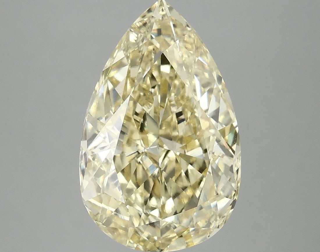 Loose Diamond - PEAR 5.02ct Fancy Vivid Yellow VS2: Loose Diamond - PEAR 5.02ct Fancy Vivid Yellow VS2 Source: This is a real non-mined Diamond that has been grown in a lab Shape: PEAR Carats: 5.02 Color: Fancy Vivid Yellow Certification: IGI Video: