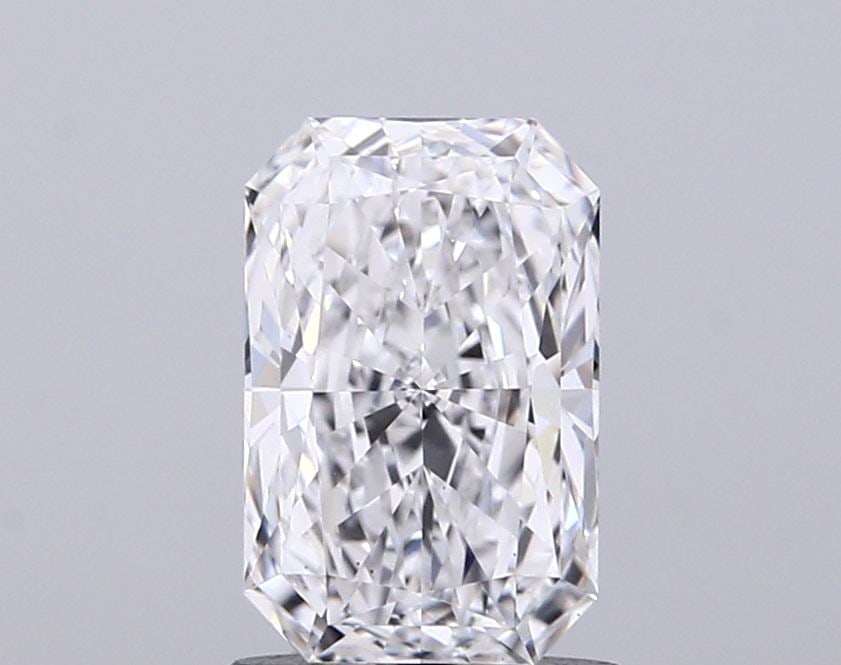 Loose Diamond - RADIANT 1.53ct D VS2: Loose Diamond - RADIANT 1.53ct D VS2 Source: This is a real non-mined Diamond that has been grown in a lab Shape: RADIANT Carats: 1.53 Color: D Clarity: VS2 Certification: IGI Video: Video Link The