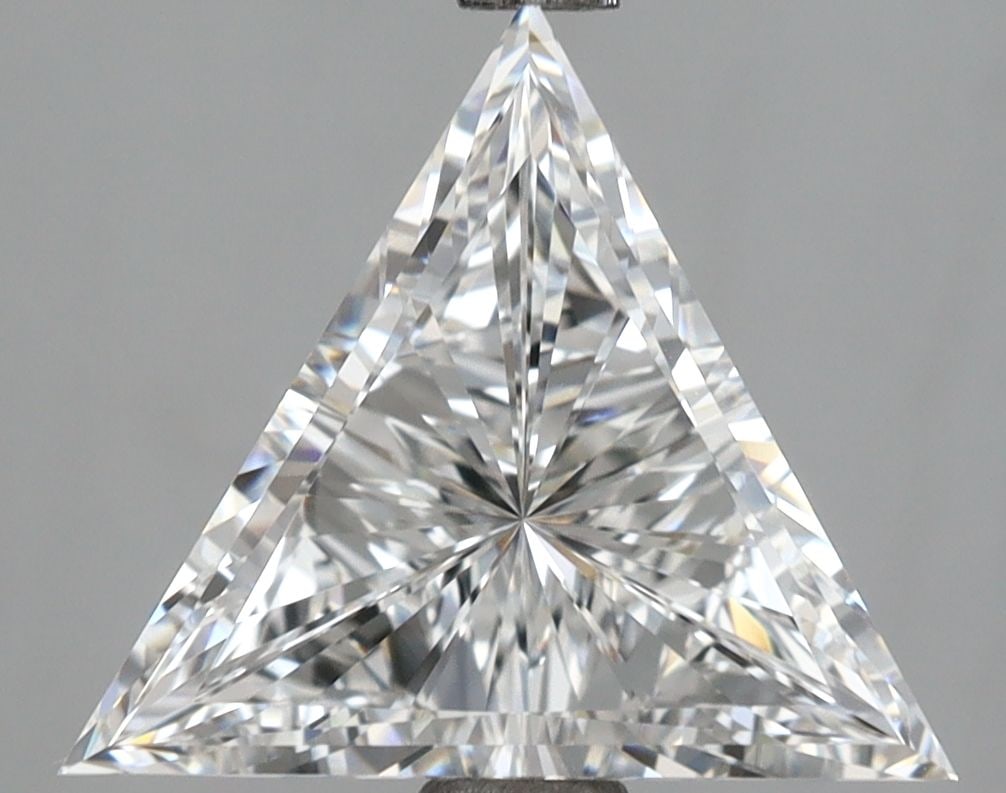 Loose Diamond - TRIANGULAR 2.58ct E VVS2: Loose Diamond - TRIANGULAR 2.58ct E VVS2 Source: This is a real non-mined Diamond that has been grown in a lab Shape: TRIANGULAR Carats: 2.58 Color: E Clarity: VVS2 Certification: IGI Video: