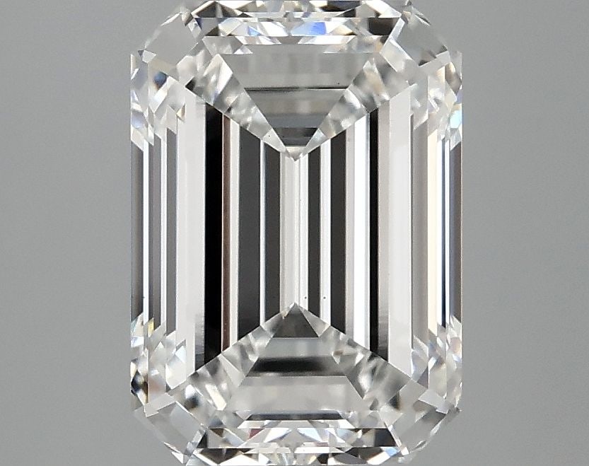 Loose Diamond - EMERALD 3.08ct E VS2: Loose Diamond - EMERALD 3.08ct E VS2 Source: This is a real non-mined Diamond that has been grown in a lab Shape: EMERALD Carats: 3.08 Color: E Clarity: VS2 Certification: IGI Video: Video Link The