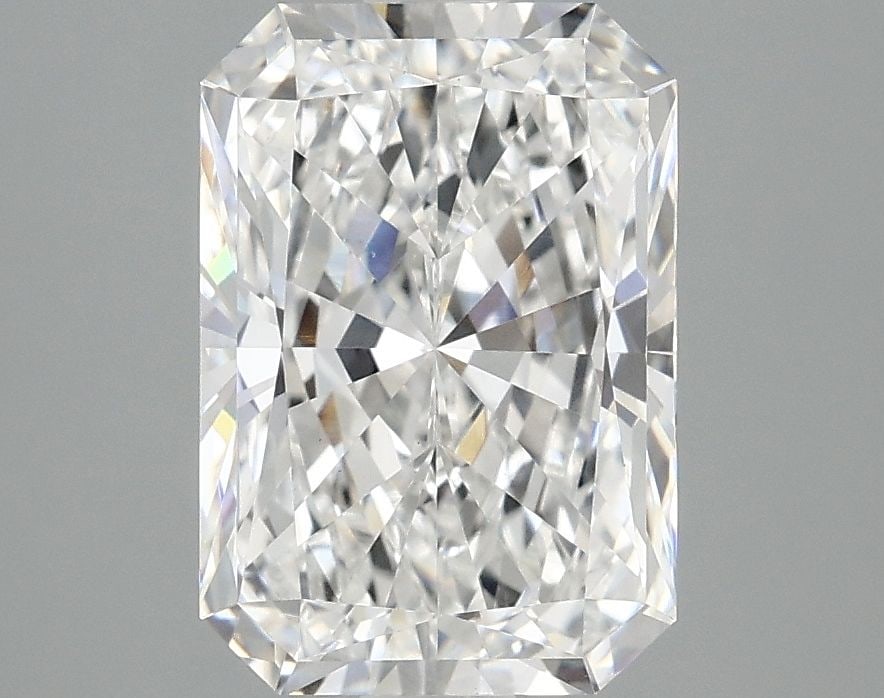 Loose Diamond - RADIANT 2.85ct E VVS2: Loose Diamond - RADIANT 2.85ct E VVS2 Source: This is a real non-mined Diamond that has been grown in a lab Shape: RADIANT Carats: 2.85 Color: E Clarity: VVS2 Certification: IGI Video: Video Link 